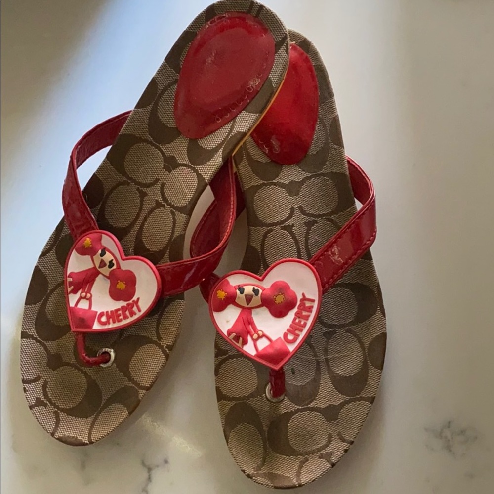 Coach Poppy Chan Flips